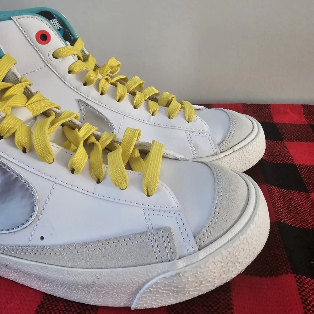 NIKE Blazer Mid 77 Youth High Top Leather Sneakers, Shoes Floral Back